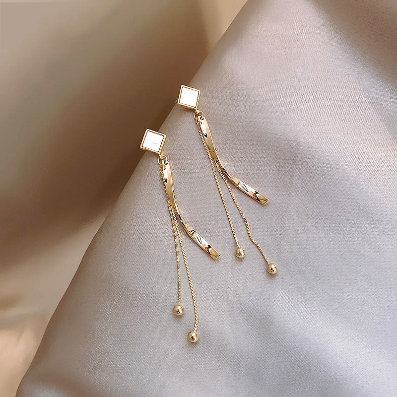 Needle Curved Stick Slimming Earrings