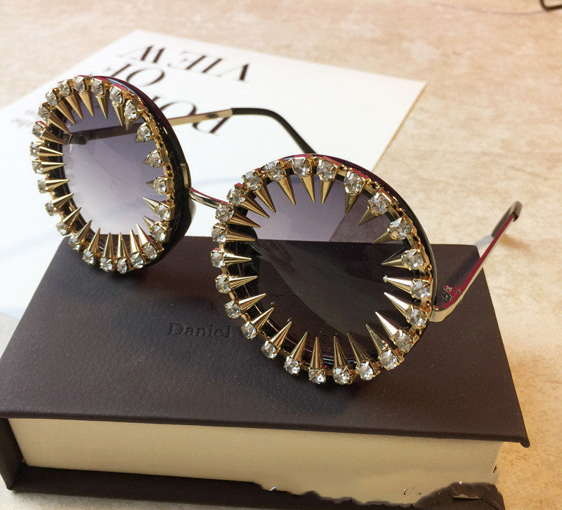 Ralferty Unique Round Rivet Steampunk Sunglasses