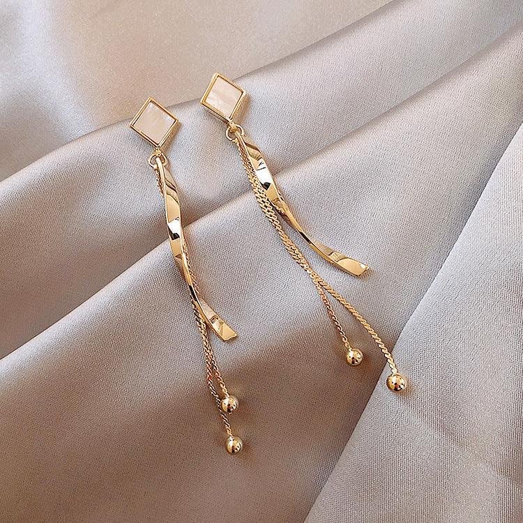 Needle Curved Stick Slimming Earrings
