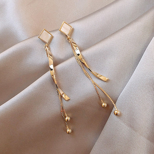 Needle Curved Stick Slimming Earrings