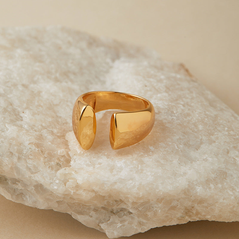 Polished Index Finger Ring