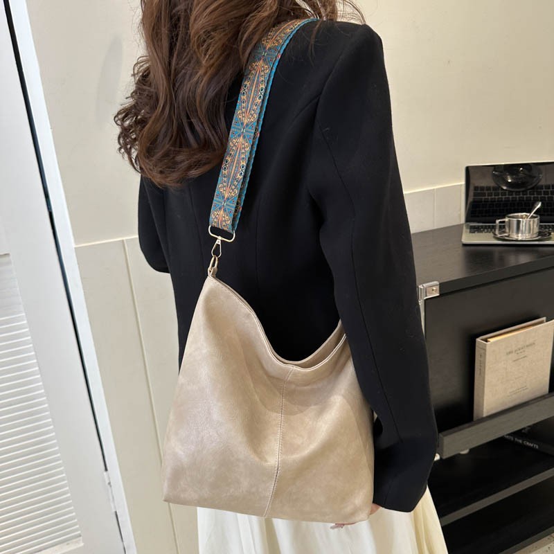 Ethnic Style Wide Shoulder Strap Handbag