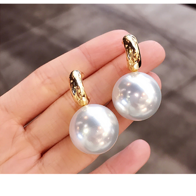 Simple And Stylish Pearl Earrings