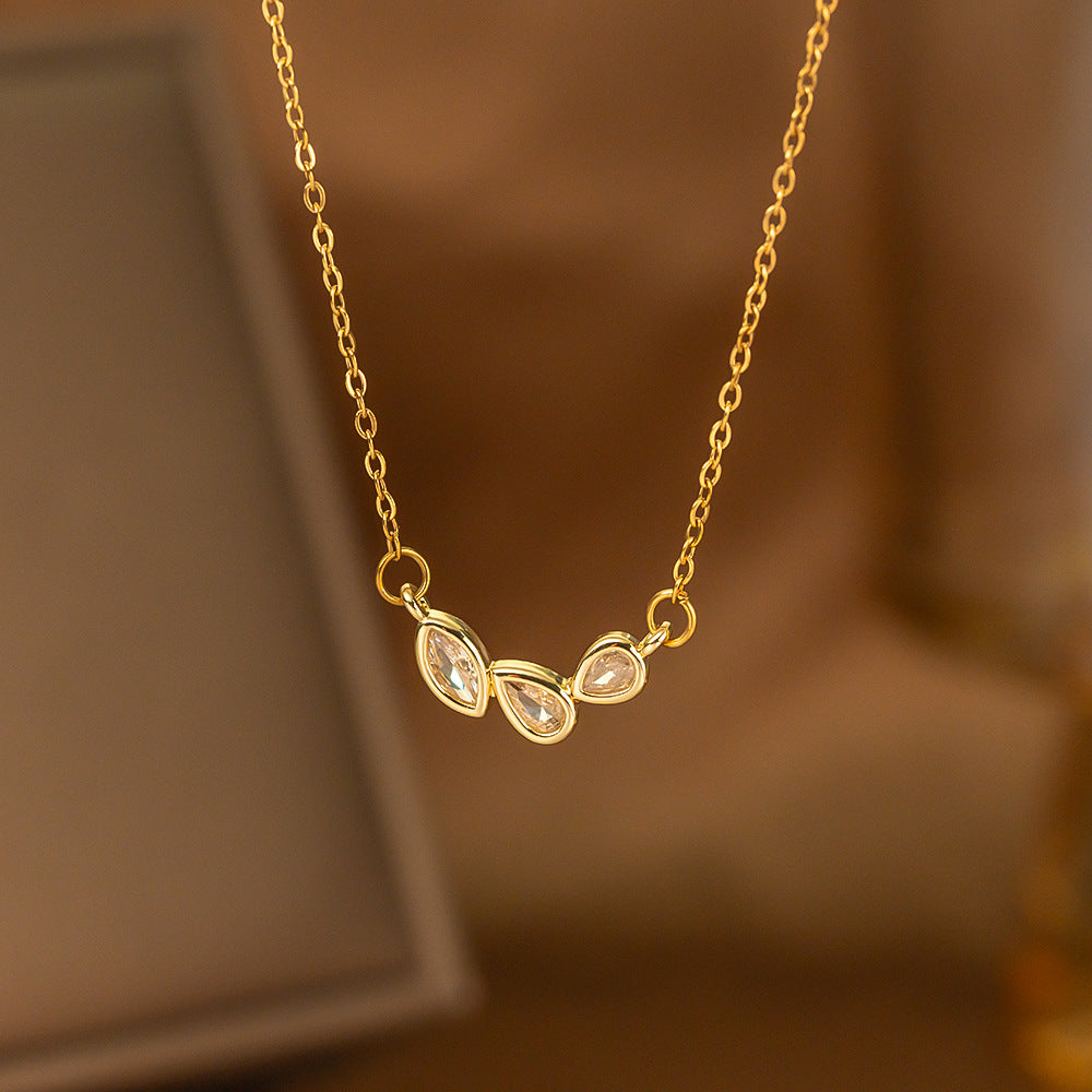 Single-diamond Pendant Necklace