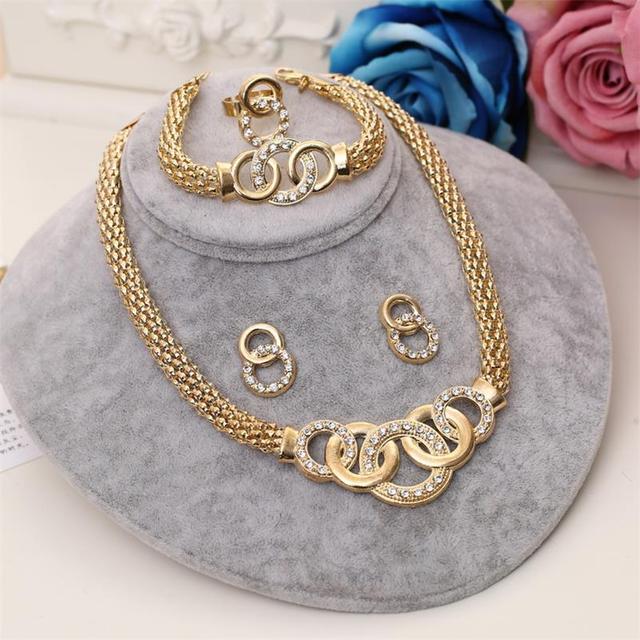 Cate Gold Jewelry Set