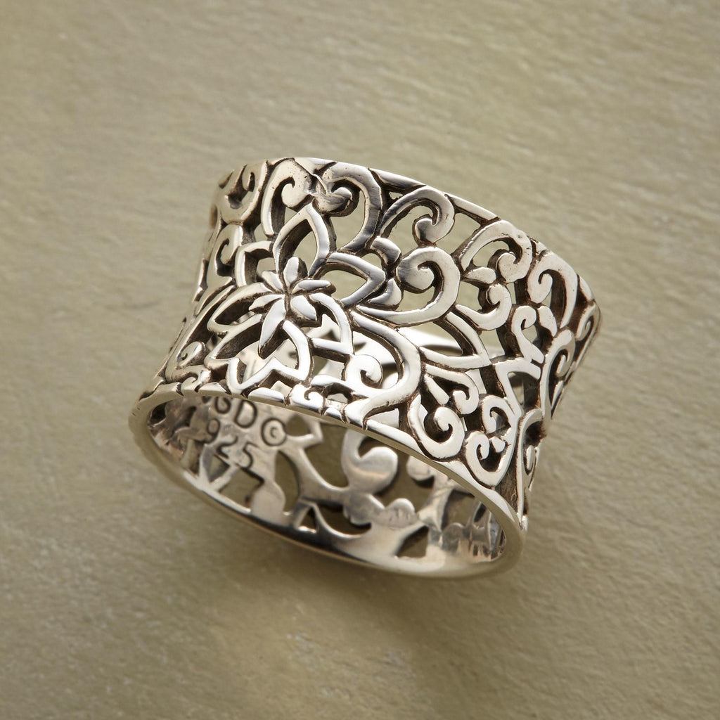 Hollow Pattern Ring