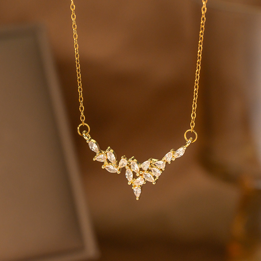 Single-diamond Pendant Necklace