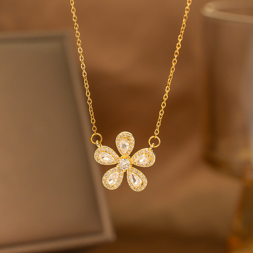 Single-diamond Pendant Necklace