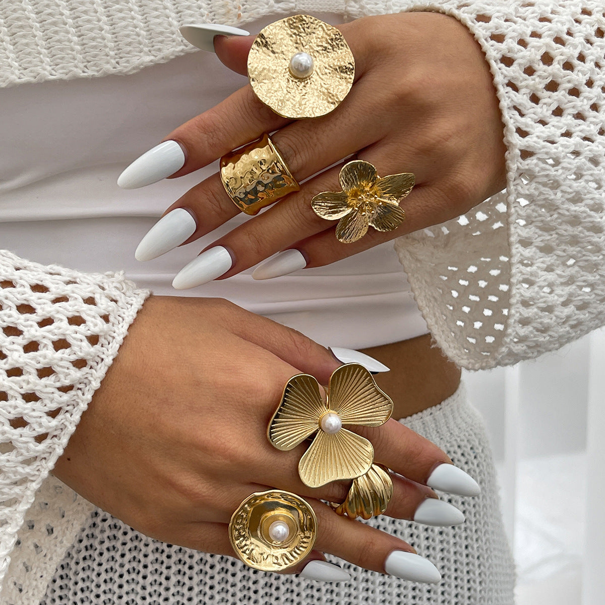Inlaid Pearl Flower Ring