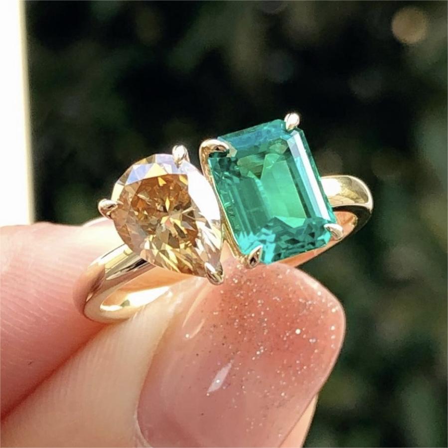 Stone Lady Green Yellow Ring