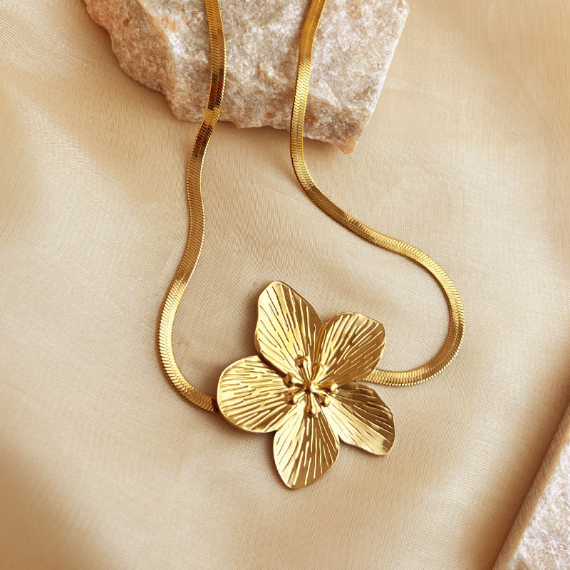 Flower Clavicle Chain
