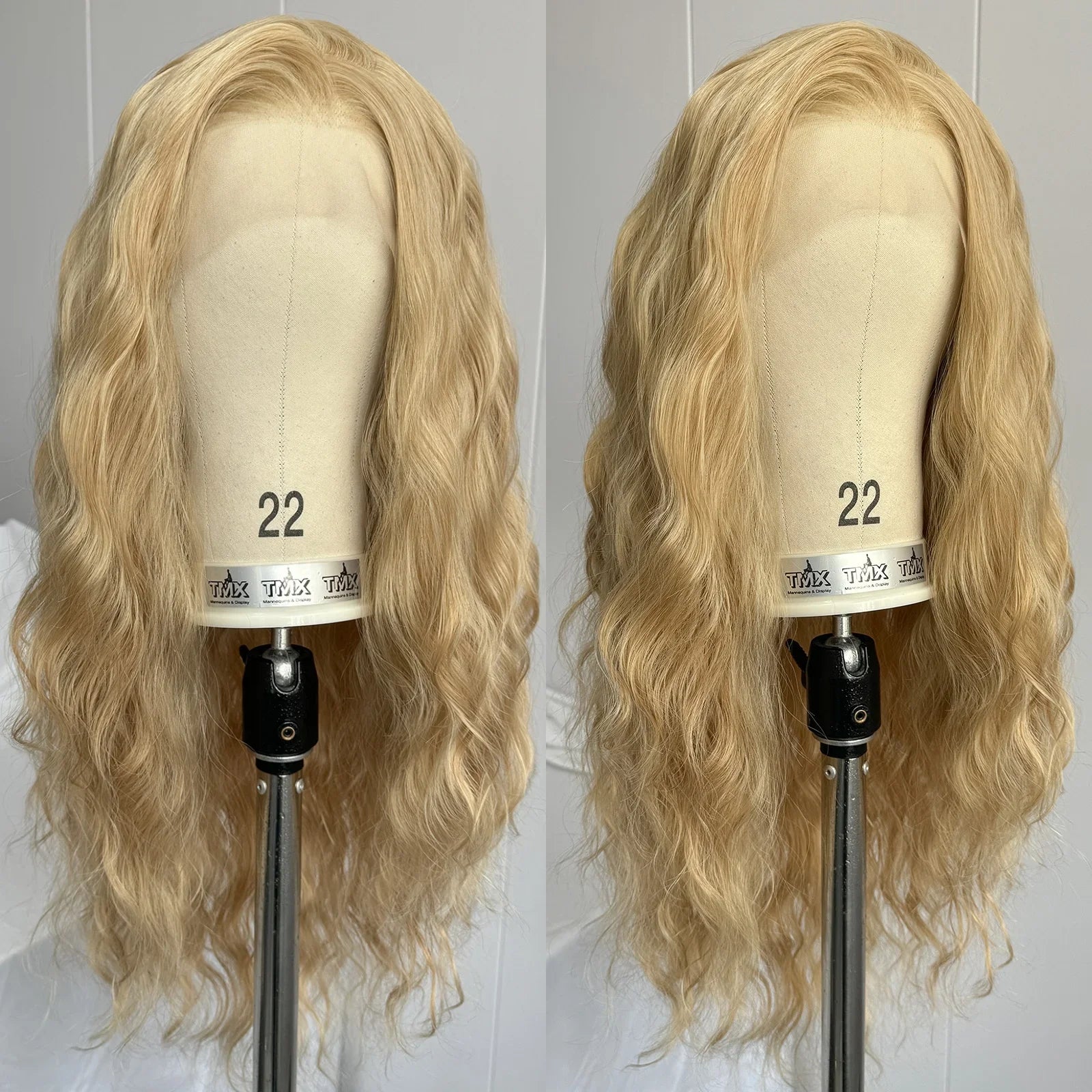 Long Blonde Highlight Natural Wave