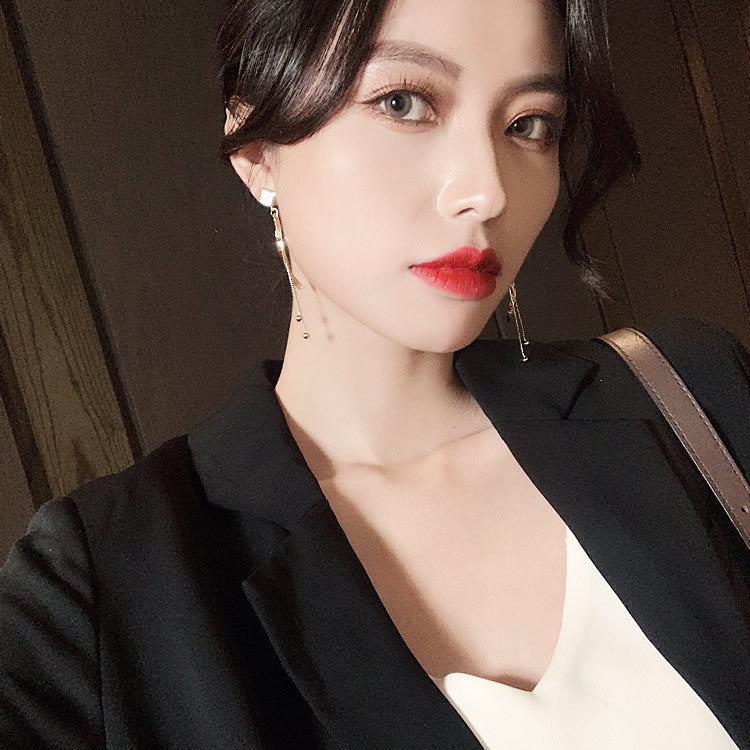 Needle Curved Stick Slimming Earrings