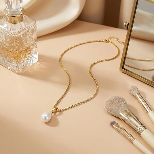 Niche Design-forward Aesthetic Necklace