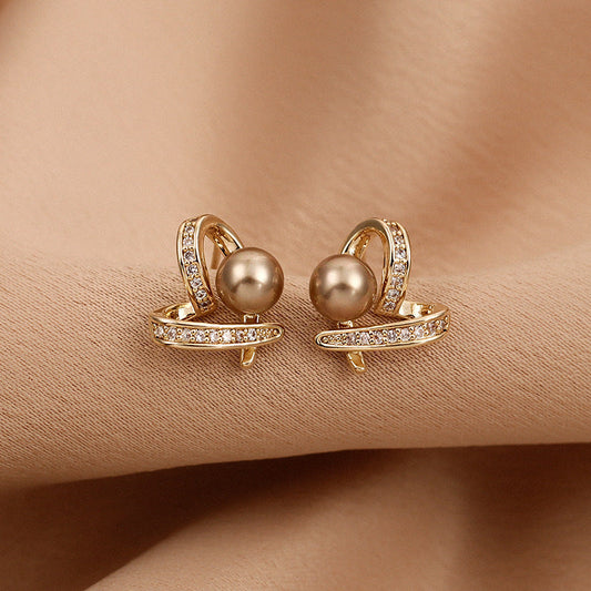 Baroque Pearl Vintage Light Earrings