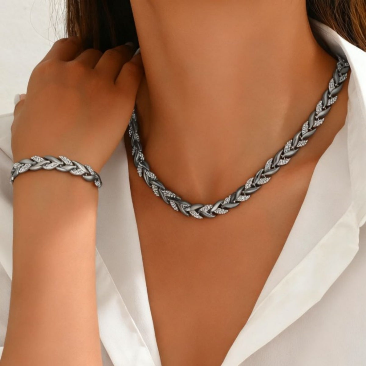 Diamond-encrusted Necklace