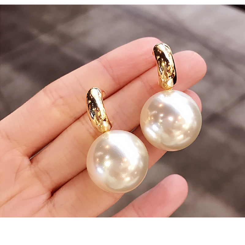 Simple And Stylish Pearl Earrings