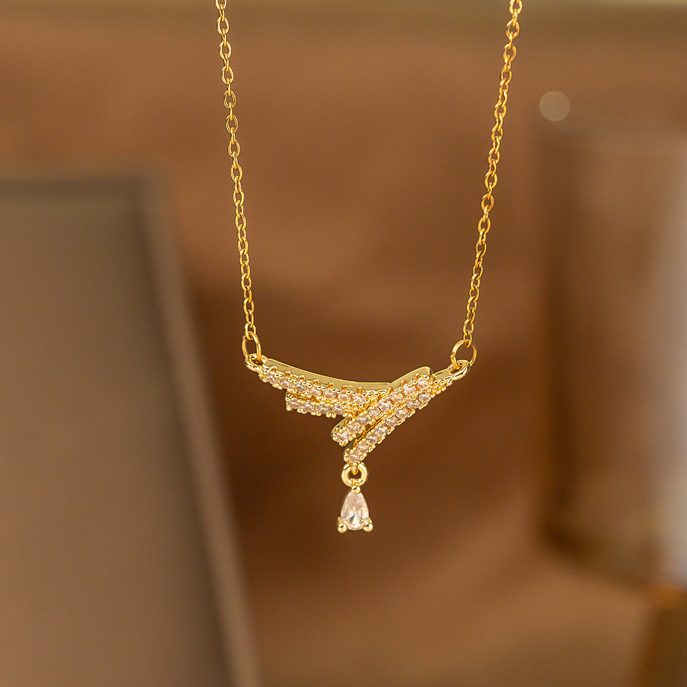 Single-diamond Pendant Necklace
