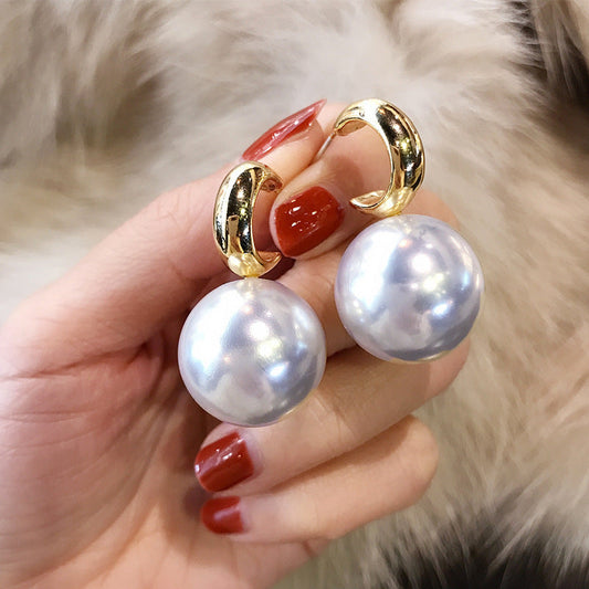 Simple And Stylish Pearl Earrings