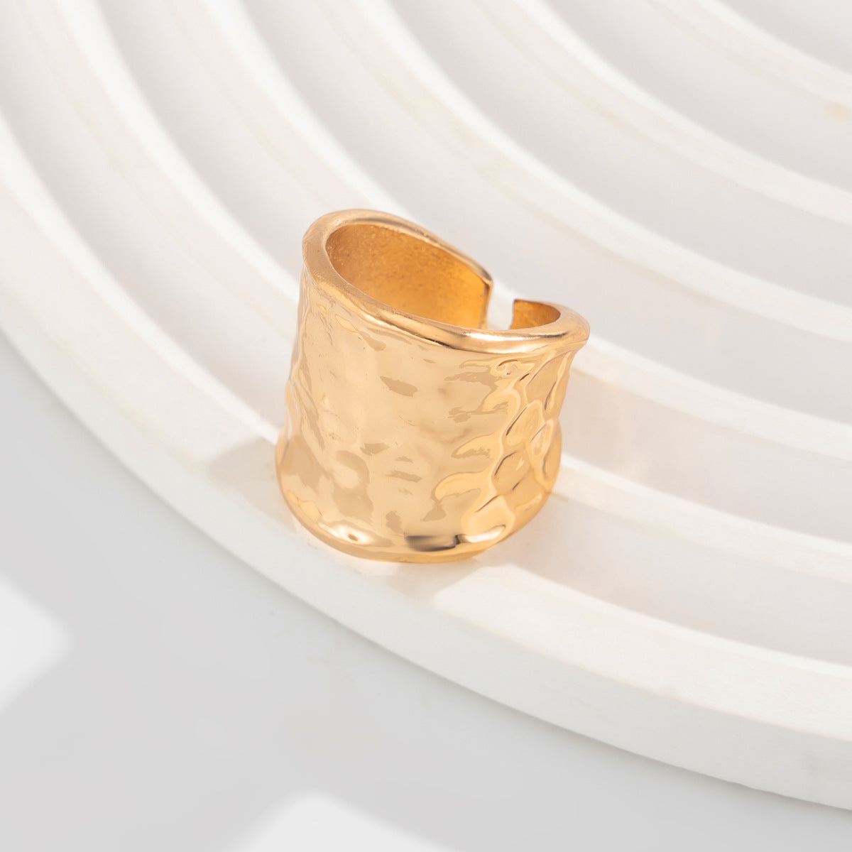Inlaid Pearl Flower Ring
