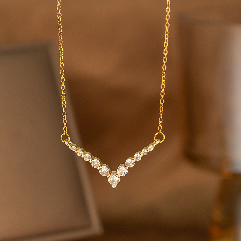 Single-diamond Pendant Necklace